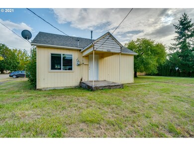 508 NW Sherman St, Sheridan, OR 97378 - photo 2
