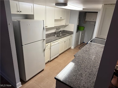 6895 Carriage Hill Dr unit E77, Brecksville, OH 44141 - photo 6