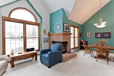 3413 Sycamore Ct NE, Cedar Rapids, IA 52402 - photo 5