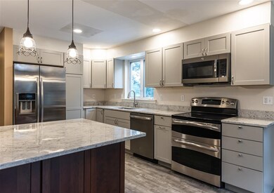 12 Twin Isles Rd, Londonderry, NH 03053 - photo 5