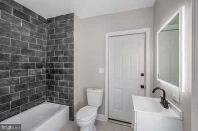 916 Locust St, Reading, PA 19604 - photo 7