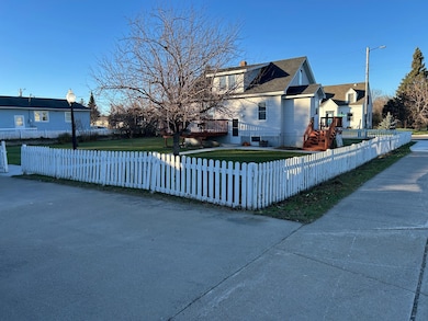 517 1st St NE, Deer River, MN 56636 - photo 3