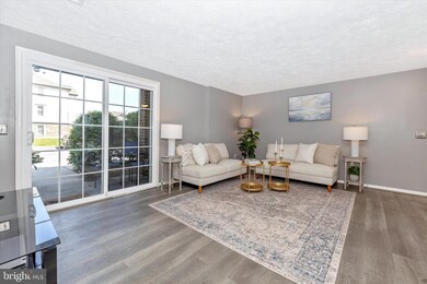 817 Stratford Way unit D, Frederick, MD 21701 - photo 7