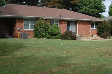 202 W Aven Ave, Nixa, MO 65714 - photo 2