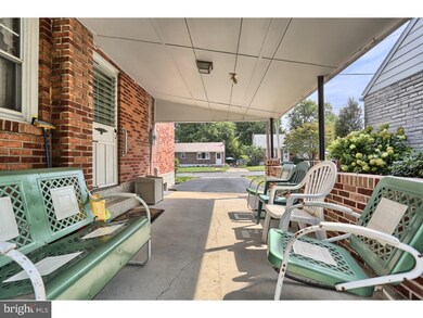 3134 Mckently St, Reading, PA 19605 - photo 4