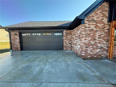 810 Castetter Rd, Henryville, IN 47126 - photo 5