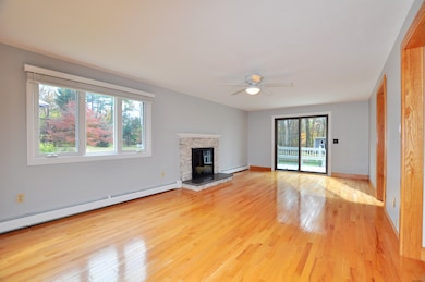 17 Box Turtle Ln, Windsor, CT 06095 - photo 6