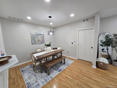 13370 Forest Ridge Blvd unit 172, Sterling Heights, MI 48313 - photo 4