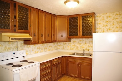 512 Sioux Ln, Broken Bow, NE 68822 - photo 7