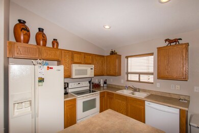 06 Kitchen