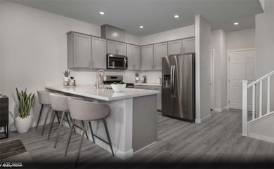 Albany - MODEL HOME PHOTO