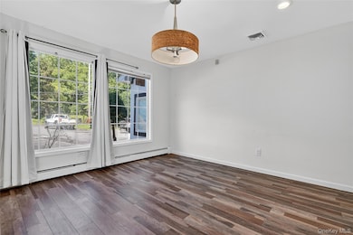 306 S Pascack Rd, Nanuet, NY 10954 - photo 6