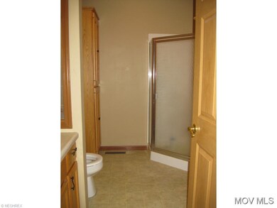 Downstairs 2ND Full Bath