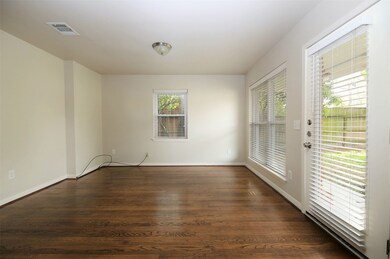 4718 Billingsley St, Houston, TX 77009 - photo 4