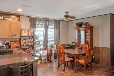 110 Courtney Ln, Callisburg, TX 76240 - photo 3