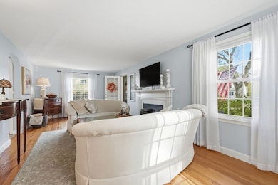 42 Redstone Dr, Springfield, MA 01118 - photo 5