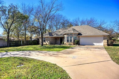 102 Chrissa Dr, Pottsboro, TX 75076 - photo 2