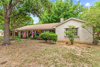 1207 Ridgecrest Cir, Denton, TX 76205 - photo 2