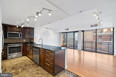 The Atrium unit 930, Arlington, VA 22209 - photo 2