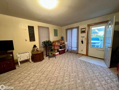 702 S Main St, Leon, IA 50144 - photo 7