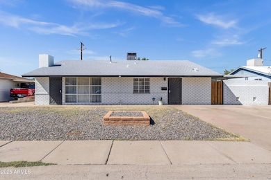 2-web-or-mls-4712-n-27th-ave