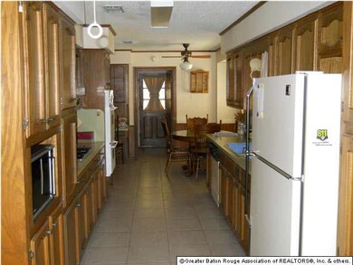 Kitchen and Breakfast Area