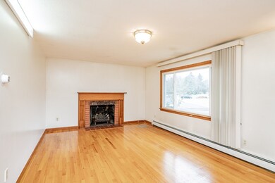 24 Tracy Cir, Amherst, MA 01002 - photo 6