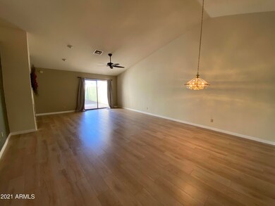 6 family room and dining