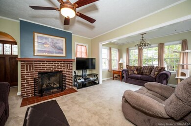 Gas Fireplace!