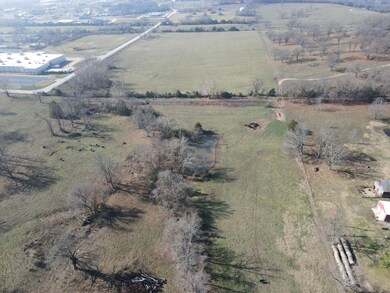 000 N Jefferson St, Ava, MO 65608 - photo 3