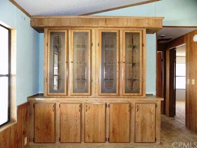 13874 Tam o Shanter Dr, Victorville, CA 92395 - photo 7