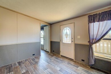 135 Joseph Dr, Decatur, TX 76234 - photo 4