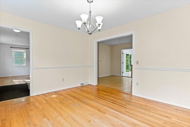 46 Sandy Ln, Burlington, VT 05408 - photo 4