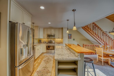 54 Appleby Close unit 49, Jefferson, NH 03583 - photo 4