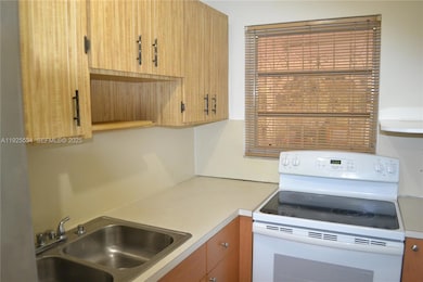 751 SE 6th Place unit 2, Hialeah, FL 33010 - photo 5