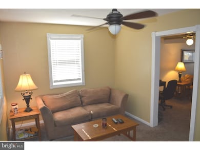 301 W Chelton Rd, Brookhaven, PA 19015 - photo 5