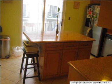 27 Theater Ln, Staten Island, NY 10304 - photo 6