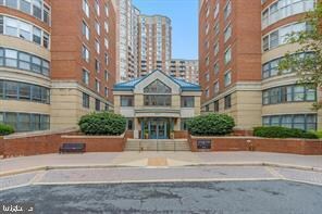 Lexington Square unit 509W, Arlington, VA 22203 - photo 2