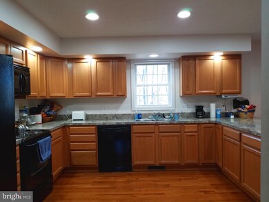 11906 Winchester Grade Rd, Berkeley Springs, WV 25411 - photo 4