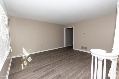 331 Richlands Ave unit 5, Jacksonville, NC 28540 - photo 4