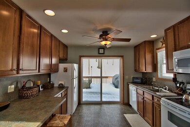 4413 Skyline Dr, Canadensis, PA 18325 - photo 5