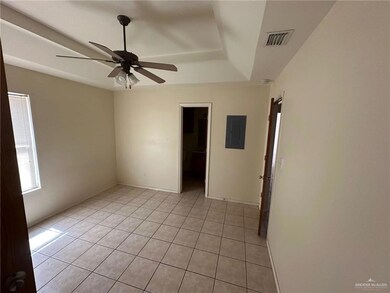 901 English Ave unit 3, Edinburg, TX 78541 - photo 6