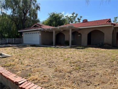 33031 Victoria Brooke Ln, Lake Elsinore, CA 92530 - photo 2