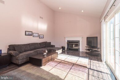 201 Pointer Ct, Chalfont, PA 18914 - photo 6