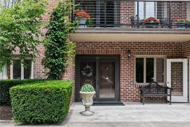 Bonniecrest unit B4, Newport, RI 02840 - photo 5