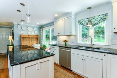 80 Skyline Dr, Franklin, MA 02038 - photo 3