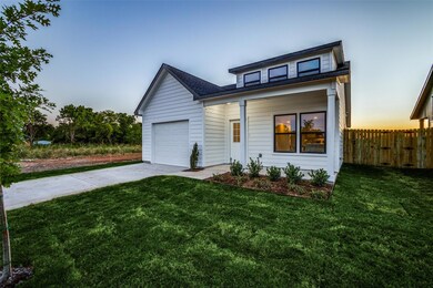 323 S Main St, Randolph, TX 75475 - photo 2