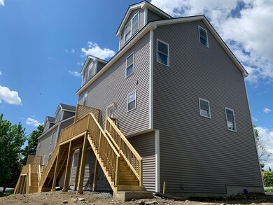 11 Irving St, Lowell, MA 01852 - photo 3