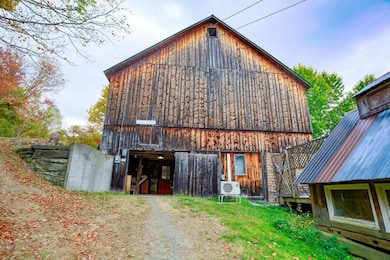 1312 MacIntosh Hill Rd, Randolph, VT 05060 - photo 4