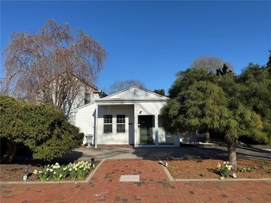 37 East Ave, Westerly, RI 02891 - photo 4